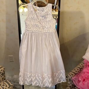 Elegant White Sleeveless Kids Dress